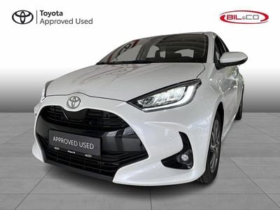 089 platinum pearl white Brugt 2024 Toyota Yaris Style Hatchback | 239.900 kr. (Dyr)