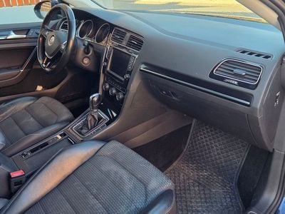 Midnats blå Brugt 2013 VW Golf VII Highline Hatchback | 105.000 kr. (God pris)