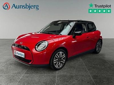 Rød Brugt 2024 Mini Cooper Classic Hatchback | 198.500 kr. (Lidt for dyr)