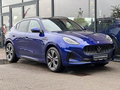 Blåmetal Ny 2025 Maserati Grecale Folgore SUV | 799.900 kr.