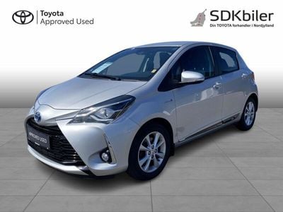 Sølvmetal Brugt 2019 Toyota Yaris Hybrid H3 Hatchback | 154.900 kr. (Lidt for dyr)