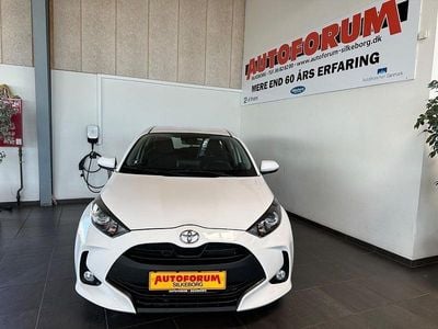 Hvid Brugt 2022 Toyota Yaris Hatchback | 99.900 kr.