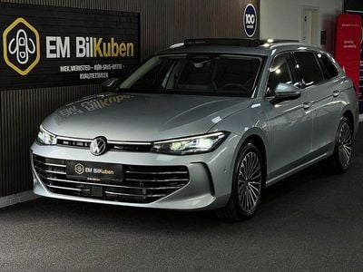 Sølvmetal Brugt 2024 VW Passat Elegance Stationcar | 489.900 kr.