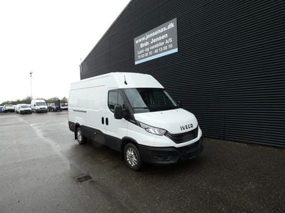 Hvid Brugt 2022 Iveco Daily Van | 299.800 kr.