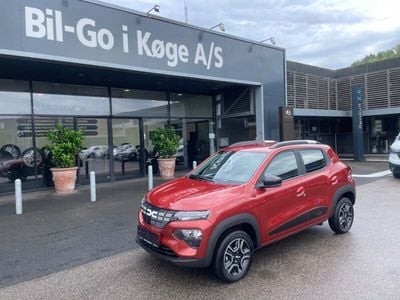 Rød Brugt 2023 Dacia Spring Essentiel Hatchback | 109.900 kr. (Lidt for dyr)