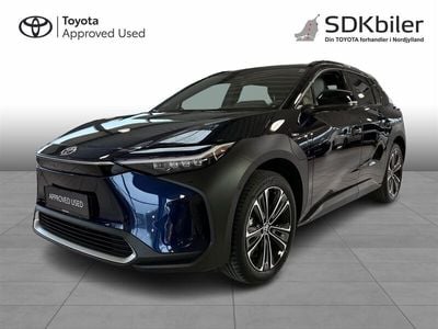 Blåmetal m/ sort tag (pacific) Brugt 2024 Toyota bZ4X Executive SUV | 339.900 kr. (Dyr)