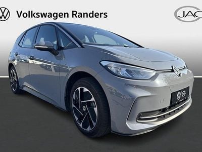 Grå Brugt 2023 VW ID.3 Pro Performance Hatchback | 224.900 kr. (Lidt for dyr)