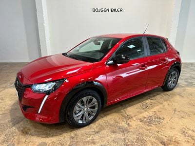 Rød elixir Brugt 2024 Peugeot e-208 Style Hatchback | 159.990 kr. (Fair pris)