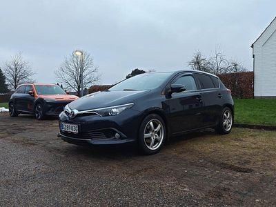 Blåmetal Brugt 2016 Toyota Auris Comfort Hatchback | 99.900 kr. (God pris)