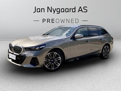 Champagnemetal Brugt 2025 BMW i5 M Sport Sedan | 599.000 kr. (Lidt for dyr)