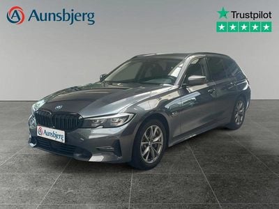 BMW 330e