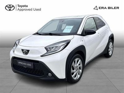 Pure white Brugt 2022 Toyota Aygo Active Hatchback | 119.900 kr. (Fair pris)