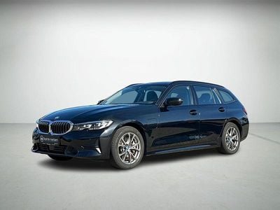 BMW 330e