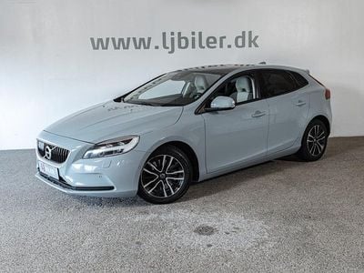 Brugt Volvo V40 Momentum 150 HK (110 kW) 2017 Turkis Hatchback