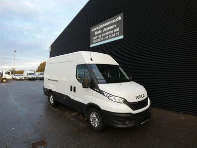 Hvid Brugt 2023 Iveco Daily Van | 325.000 kr.