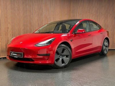 Rød Brugt 2023 Tesla Model 3 RWD Sedan | 229.995 kr. (Fair pris)
