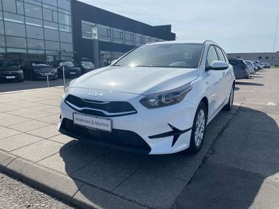 Deluxe white Brugt 2023 Kia Ceed Sportswagon Stationcar | 242.000 kr. (Dyr)