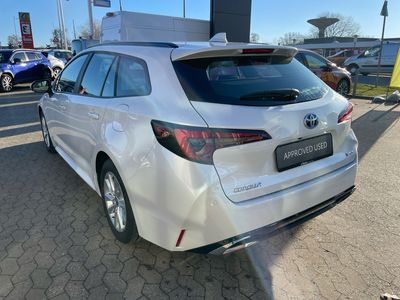 Hvid Ny 2024 Toyota Corolla Active Stationcar | 354.990 kr. (Dyr)