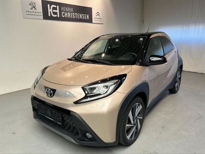 Ginger base / night sky black Brugt 2023 Toyota Aygo Envy Hatchback | 144.700 kr. (Lidt for dyr)
