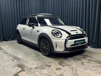 White silver metallic Brugt 2022 Mini Cooper SE Hatchback | 174.900 kr. (Fair pris)