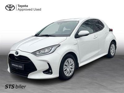 Brugt Toyota Yaris Hybrid H3 116 HK (85 kW) 2021 Pure white Hatchback