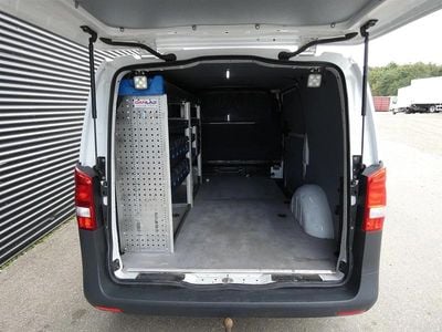 Hvid Brugt 2022 Mercedes Vito MPV | 229.800 kr.