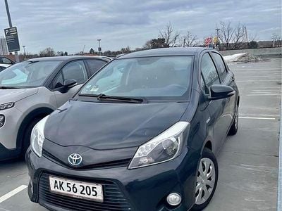 Brugt Toyota Yaris Multidrive S 75 HK (55 kW) 2012 Sort Hatchback