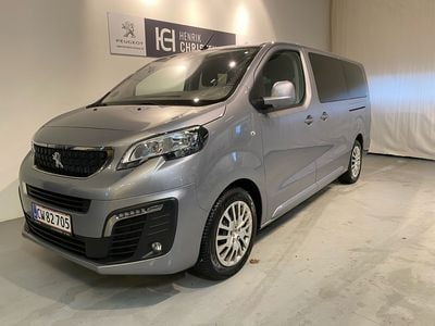 Grå artense met. Brugt 2020 Peugeot Traveller Business-Line MPV | 399.900 kr.