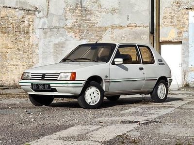 Brugt Peugeot 205 60 HK (44 kW) 1986 Hvid