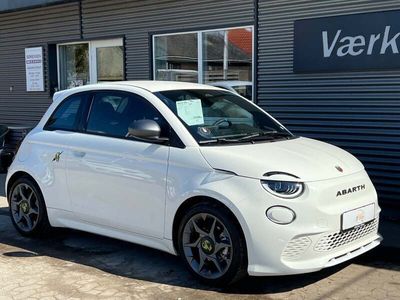Hvid Brugt 2023 Fiat 500e La Prima Hatchback | 194.900 kr. (Dyr)