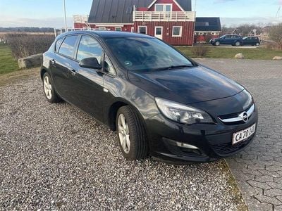 Brugt Opel Astra 101 HK (74 kW) 2013 Sort Hatchback