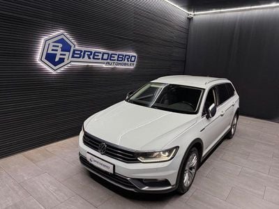 Hvid Brugt 2017 VW Passat Alltrack Executive Stationcar | 199.500 kr.