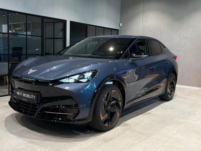 Blåmetal Ny 2025 Cupra Tavascan SUV | 372.990 kr. (Lidt for dyr)