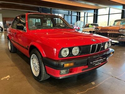 Rød Brugt 1989 BMW 320 Sedan | 149.900 kr.