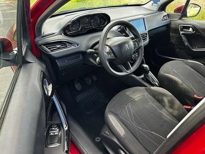 Bordeux Brugt 2013 Peugeot 208 Active Hatchback | 16.995 kr. (Lidt for dyr)