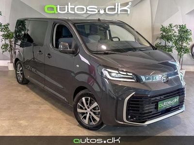 Gråmetal Ny 2025 Toyota Proace Verso Stationcar | 329.000 kr. (Dyr)