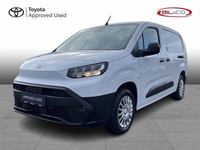 Epr icy white Ny 2024 Toyota Proace City Van | 199.900 kr.