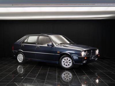Brugt Lancia Delta 138 HK (101 kW) 1990 Blå Hatchback