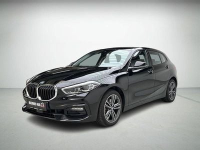 Sort Brugt 2020 BMW 118 Sport Line Hatchback | 199.980 kr. (Fair pris)
