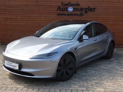 Grå Brugt 2025 Tesla Model 3 Long Range Sedan | 375.000 kr.
