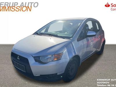 brugt Mitsubishi Colt 1,1 Invite 75HK 3d