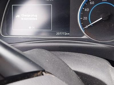 Brugt Nissan Leaf Tekna 110 kW (150 HK) 2018 Sølvgrå Hatchback