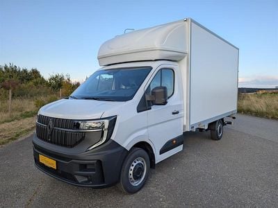 Hvid Ny 2025 Renault Master Van | 391.900 kr.