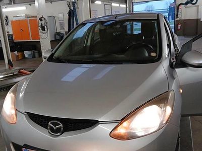 sølv Brugt 2008 Mazda 2 Comfort Hatchback | 35.000 kr.