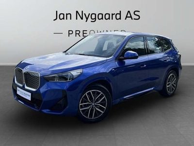 Blåmetal Brugt 2024 BMW iX1 M Sport SUV | 389.000 kr. (Lidt for dyr)