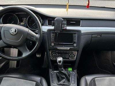 Gray Brugt 2011 Skoda Superb Elegance Hatchback | 63.200 kr. (Fair pris)
