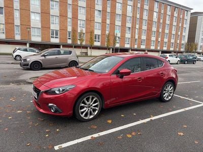 Rødmetal Brugt 2015 Mazda 3 Optimum Hatchback | 84.900 kr.