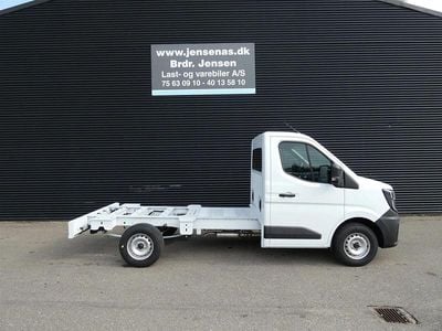 Hvid Ny 2025 Renault Master Van | 225.000 kr.