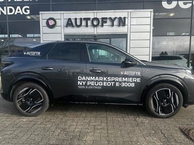 Gråmetal Brugt 2024 Peugeot e-3008 GT SUV | 298.800 kr. (Super pris)