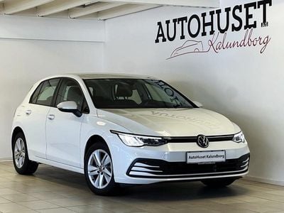 Perlemorshvid Brugt 2020 VW Golf VIII Life Hatchback | 274.900 kr. (Fair pris)